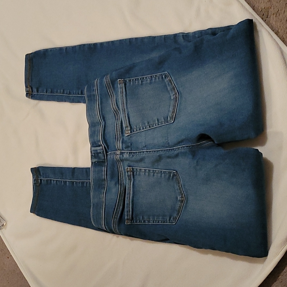 Jeans - Picture 3 of 3